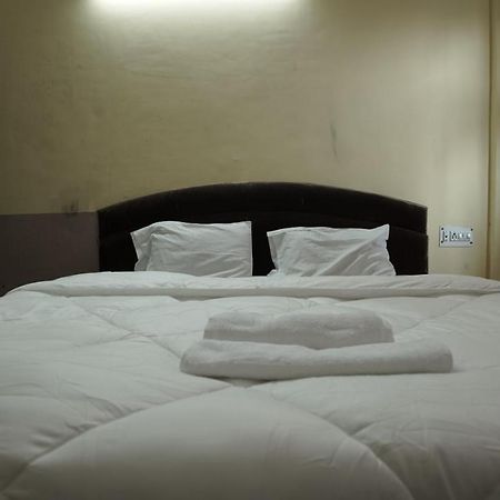 Hotel Mohan By Wb Inn アーグラ エクステリア 写真